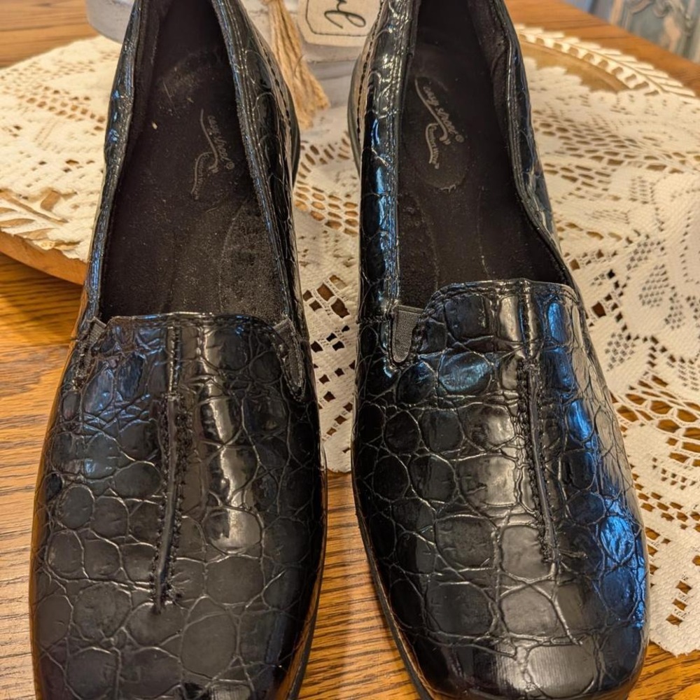 Easy Street Shoes‎ 9.5